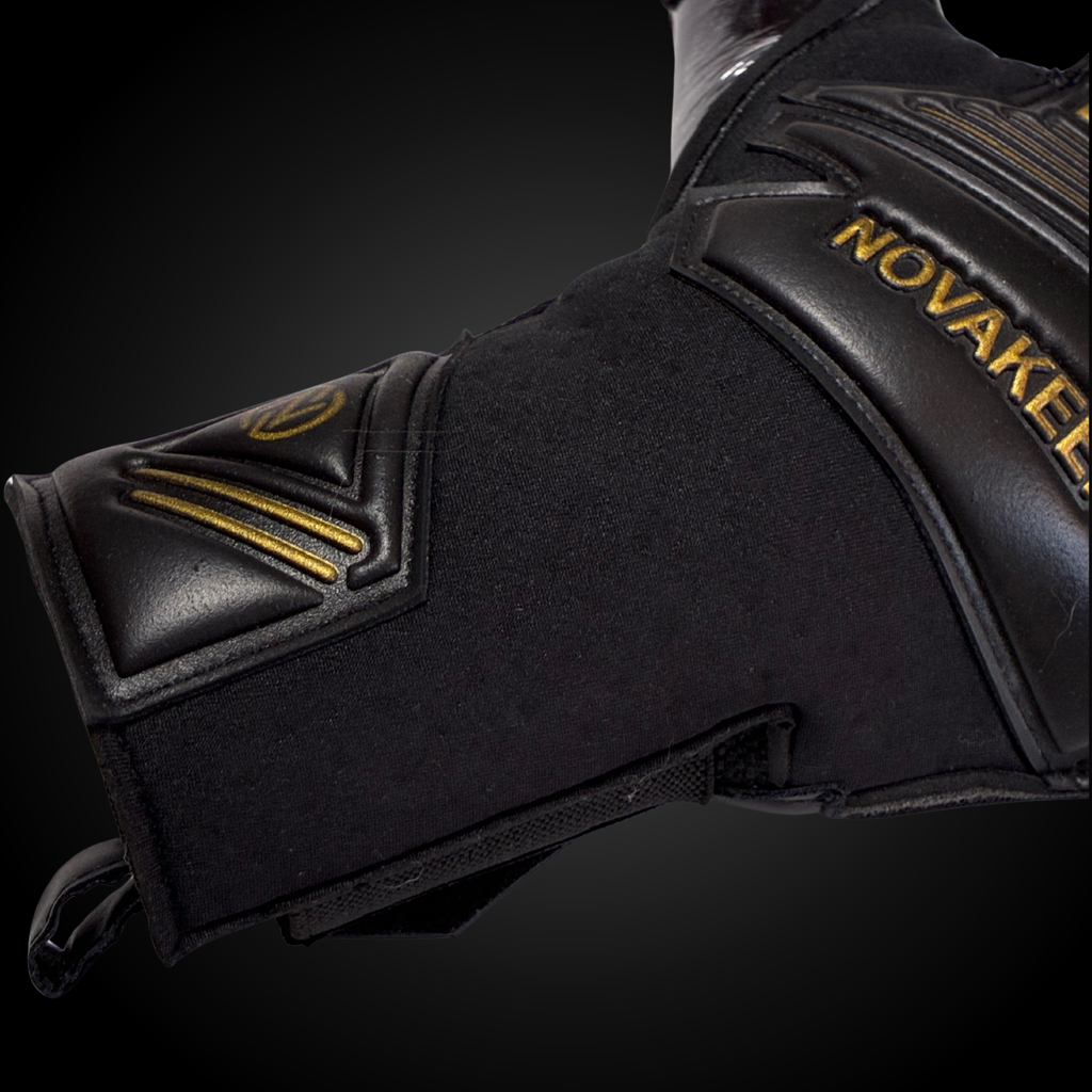 Supernova Gold Edition Black – Guantes de Arquero Profesionales