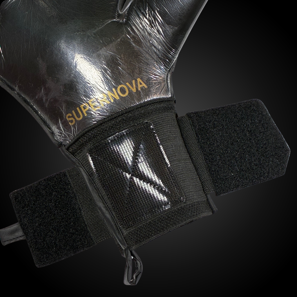 Supernova Gold Edition Black – Guantes de Arquero Profesionales