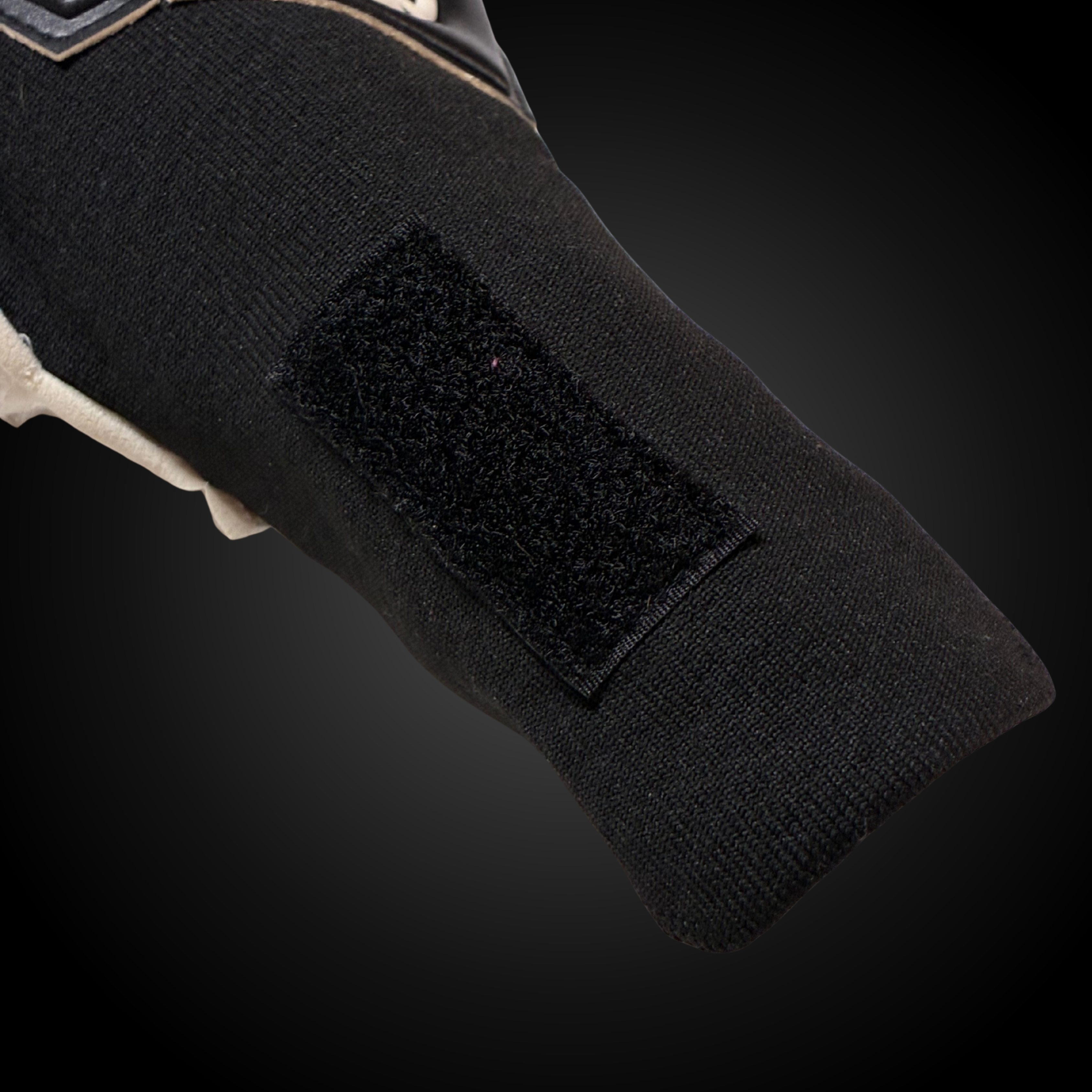 Fugazia 2.0 Flyknit Black & White – Guantes de Arquero Profesionales